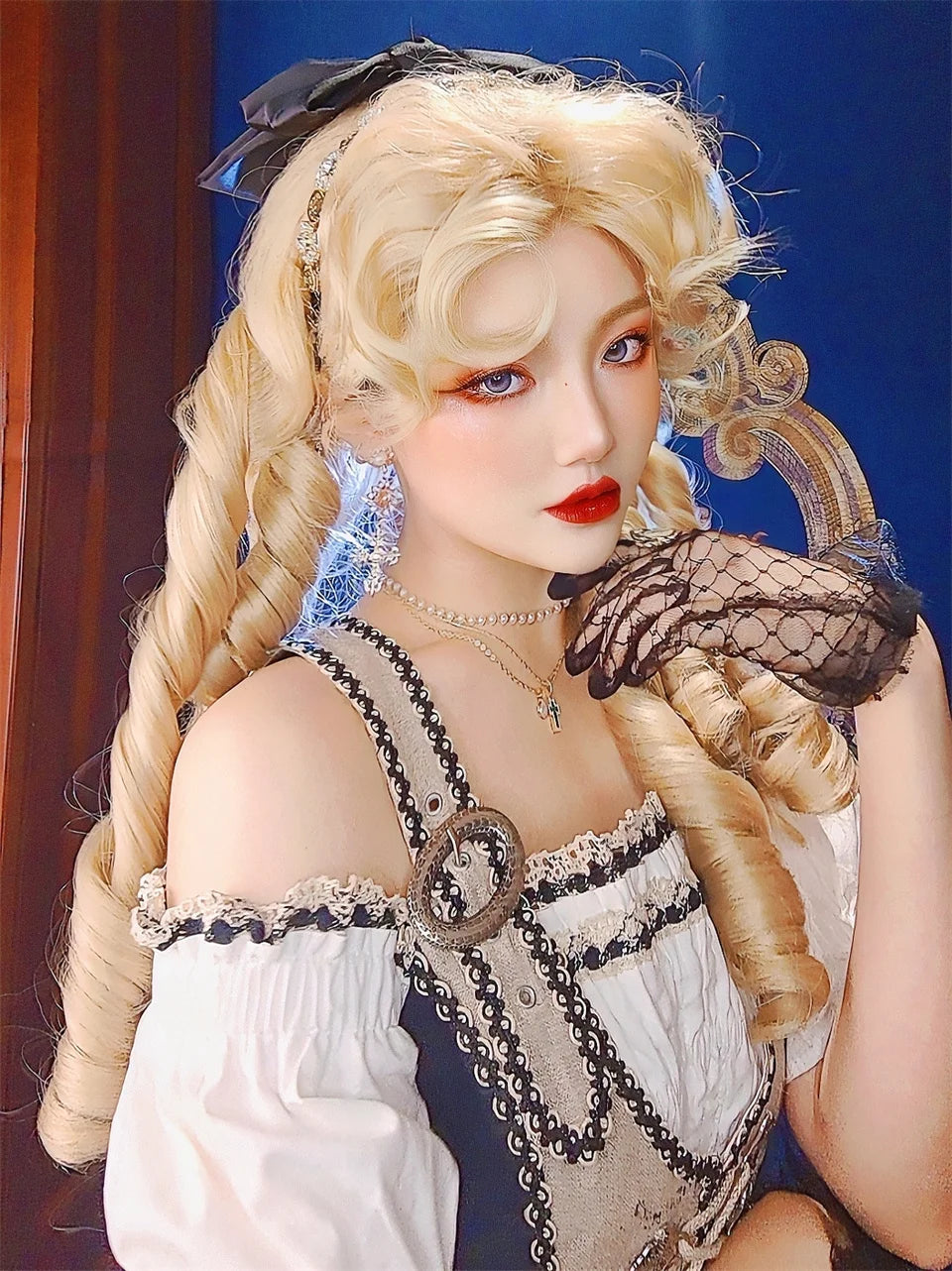 LM Golden Wig Synthetic Ombre Long Straight/Body Wave Middle Part Heat Resistant Natural Hair Wigs For Women Cosplay