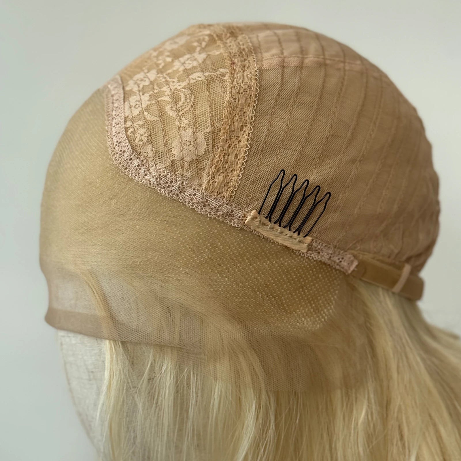 #613 Blonde Wig Synthetic Lace Front Wig Long Loose Wave Lace Front Synthetic Wig Pre Plucked Heat Resistant Fiber Hair
