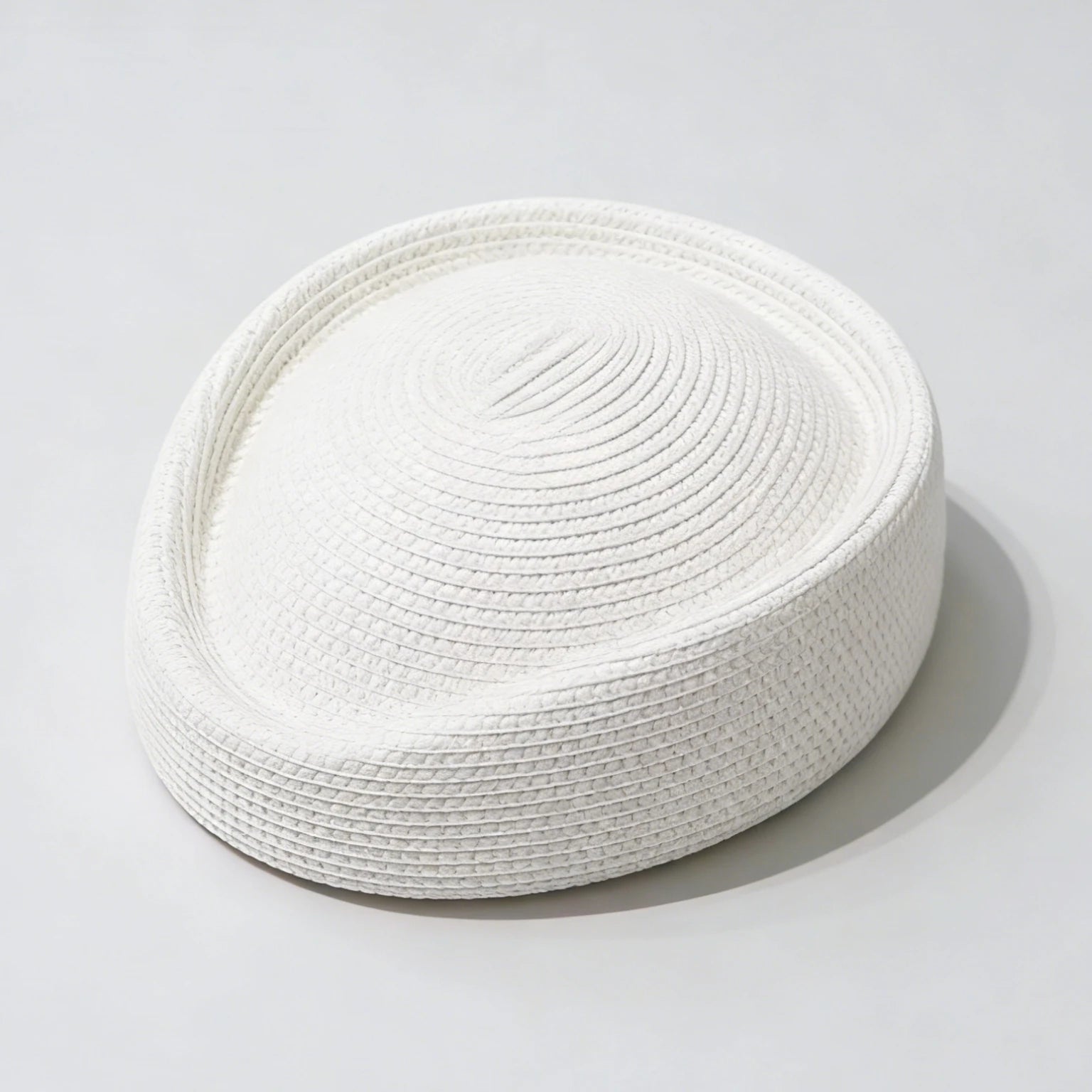 2026 New Summer Straw Fedoras Hats for Women Hostess Fashion Pillbox Hat Millinery Fascinator Designer Beret Hats Painter's Hat