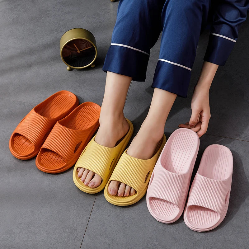 Soft Home Slippers Couples Summer Indoor Non-Slip Bathroom Slippers Solid Sandals Hotel Family Men Women Flip Flops Flat Shoes