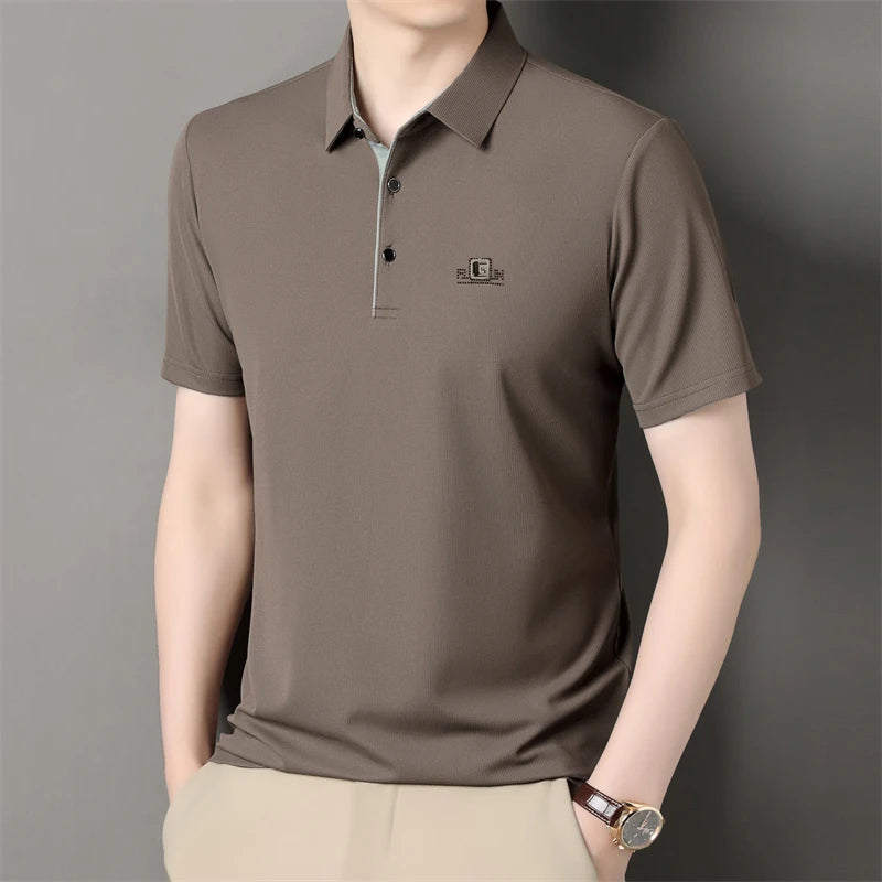 New Men's Business Casual Short Sleeved Shirt with Badge Solid Color Polo Shirt Fashionable Breathable Comfortable Versatile Top