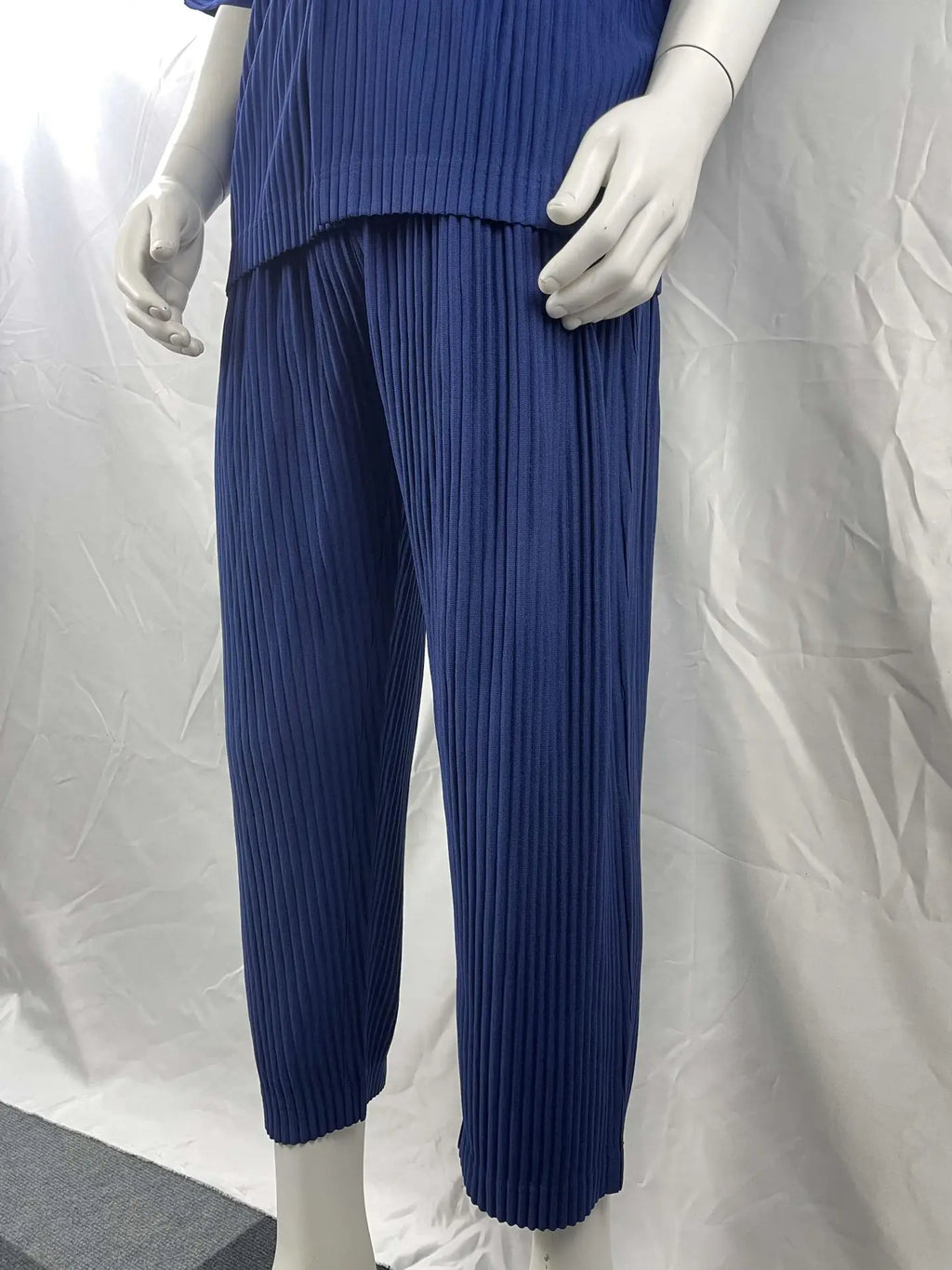 Pleats Pleated Commuter Pants Men's 2024 Autumn New Draped Elastic Trousers Casual Japanese Men Solid Color Nine Minute Pants