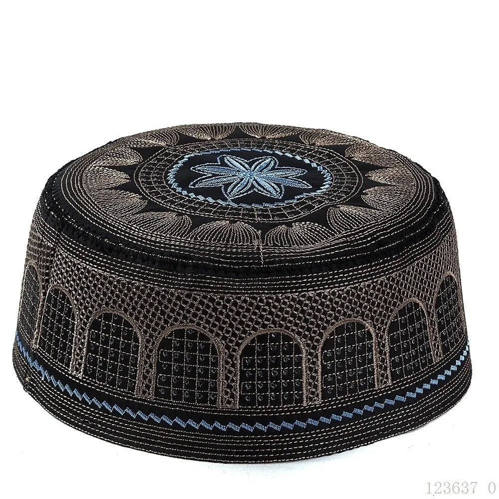 New Traditional Muslim Hat Embroidery Design Round Shape Prayer Hat Saudi Arabian Style Cotton Islamic Cap Prayer Use