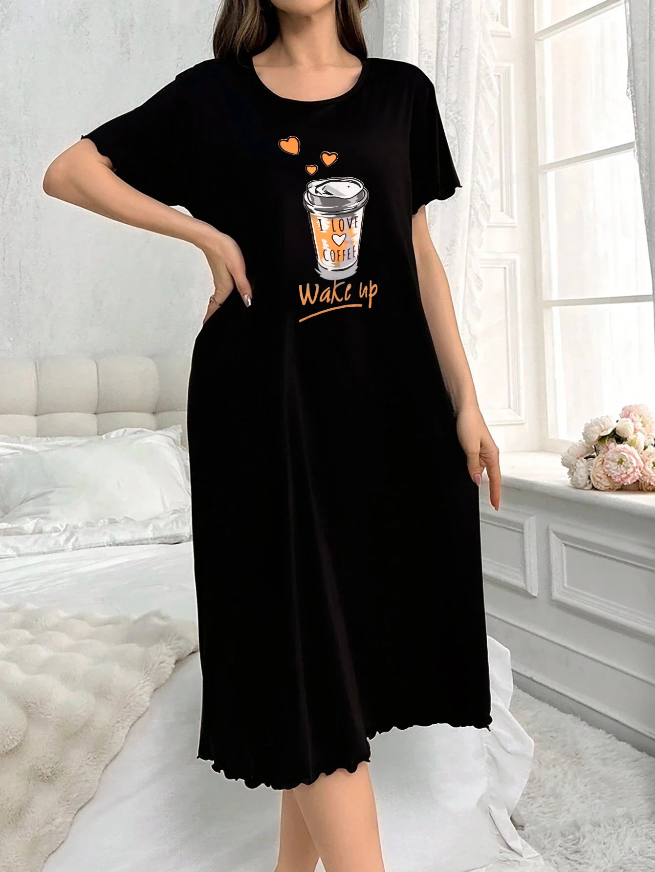 Single-Piece All-Season Nightgown, Simple, Comfortable, Fashionable Printed Short-Sleeved Long Nightgown That Can Be Worn Outside.