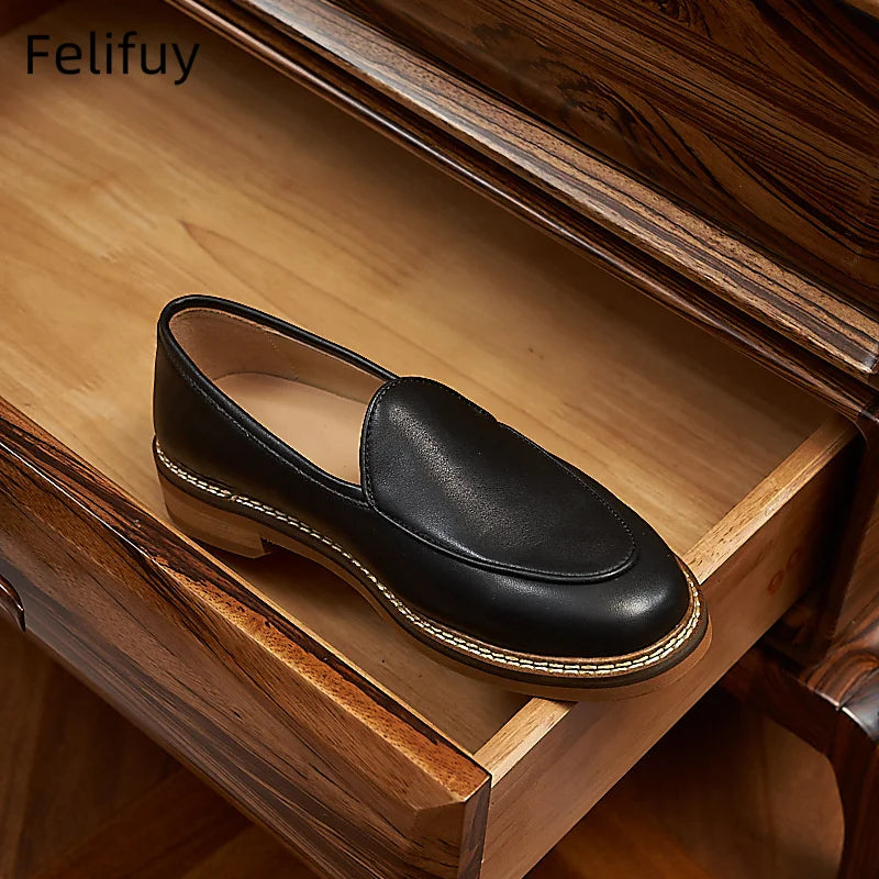 British Style Men Cow Suede Leather Loafers Classic Outdoor Walking Shoes Fashion Genuine Leather Slip-on Flats Soft Man Loafers