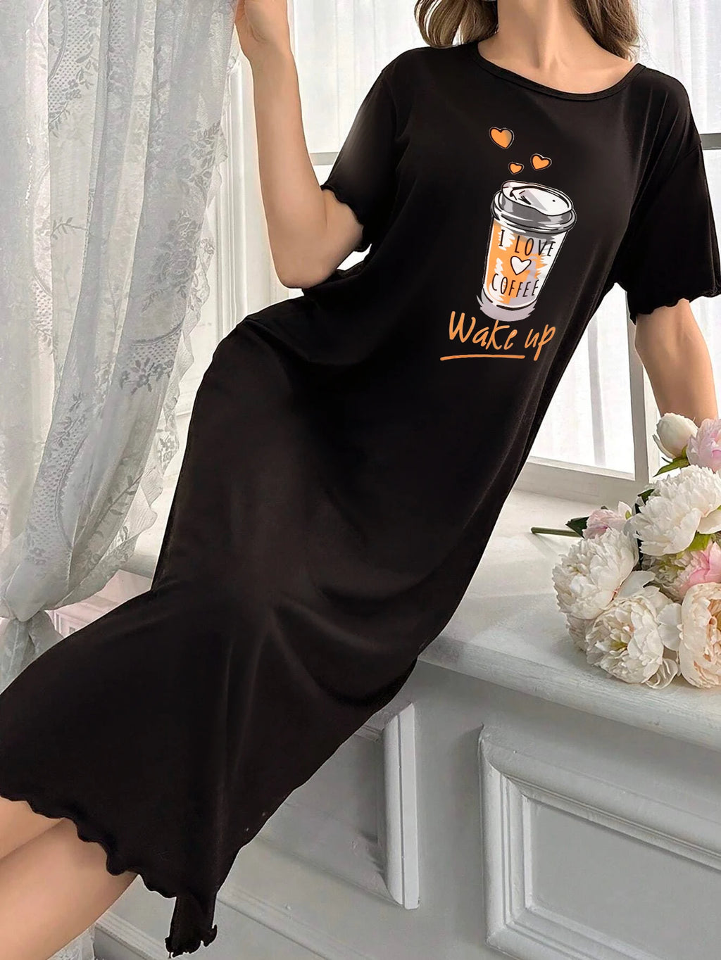 Single-Piece All-Season Nightgown, Simple, Comfortable, Fashionable Printed Short-Sleeved Long Nightgown That Can Be Worn Outside.