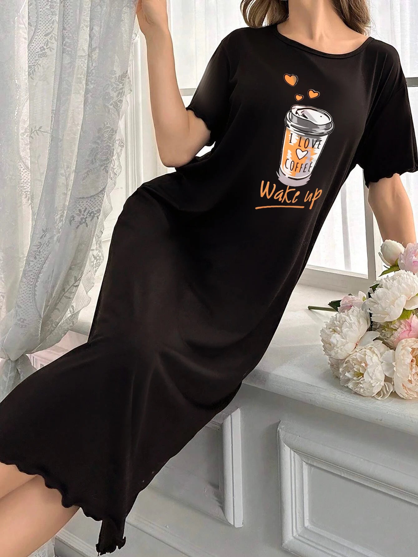 Single-Piece All-Season Nightgown, Simple, Comfortable, Fashionable Printed Short-Sleeved Long Nightgown That Can Be Worn Outside.