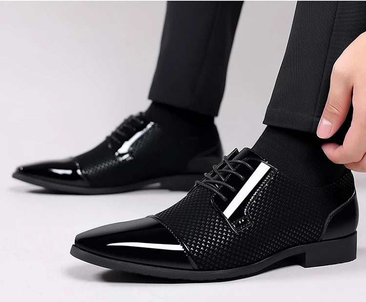 Patent Leather Men's Dress Shoes Slip on Mens Casual Oxford Shoe Brand Moccasin Glitter Male Footwear Pointed Toe Shoes for Men