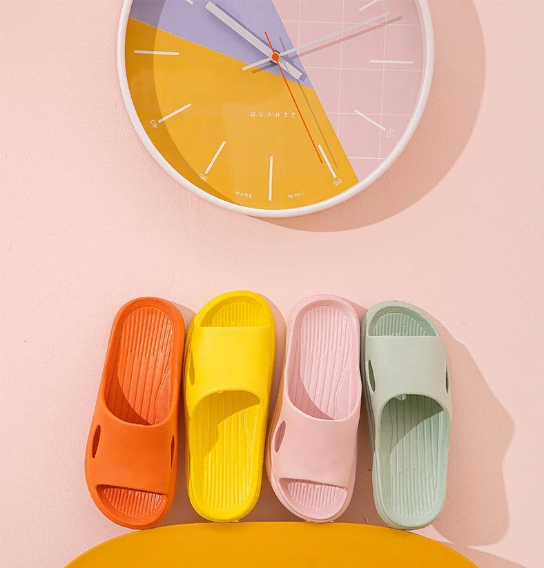 Soft Home Slippers Couples Summer Indoor Non-Slip Bathroom Slippers Solid Sandals Hotel Family Men Women Flip Flops Flat Shoes