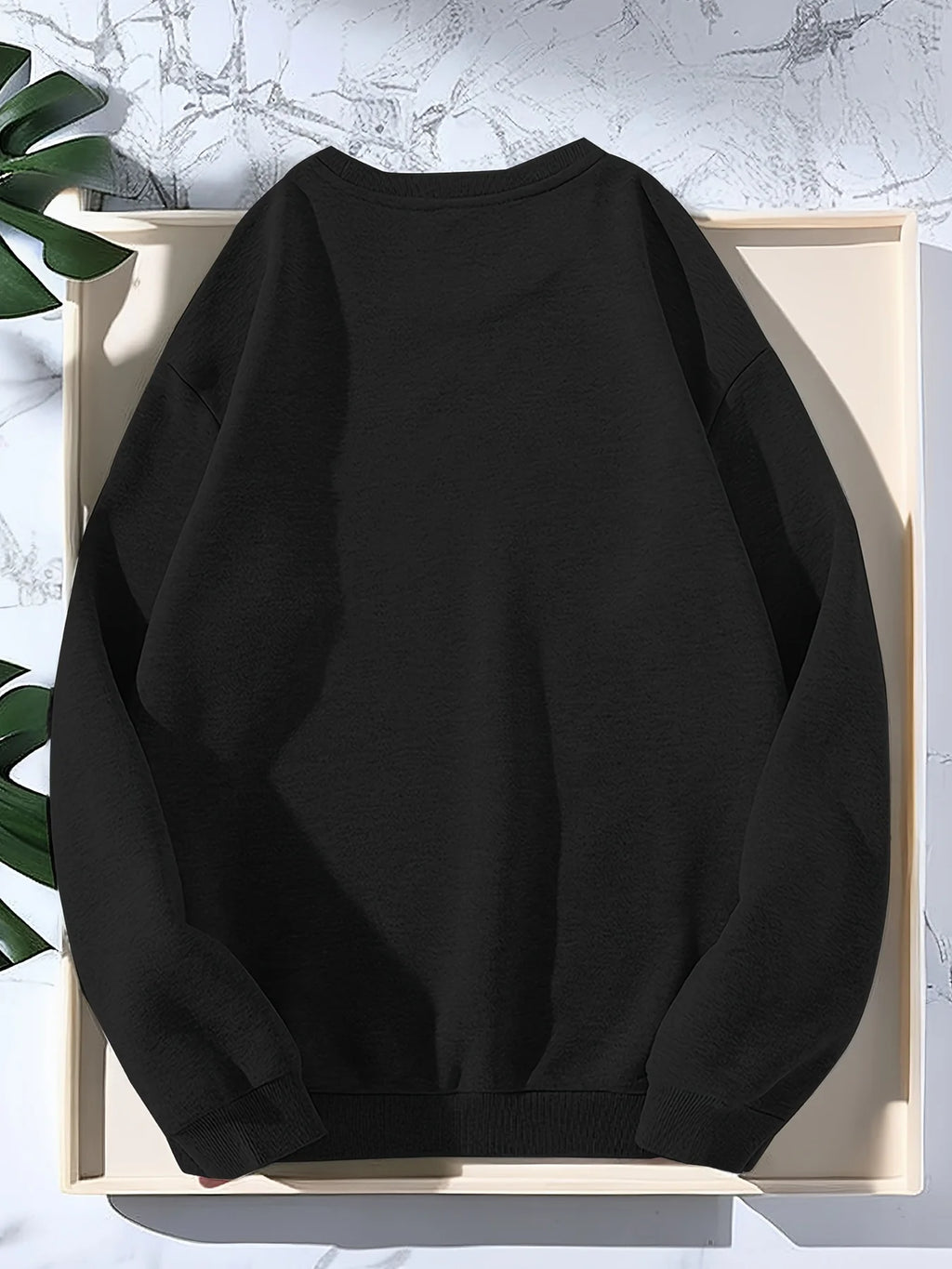 Men's autumn and winter casual loose fashion classic bull pattern printed long sleeved round neck sweatshirt