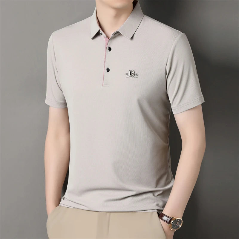 New Men's Business Casual Short Sleeved Shirt with Badge Solid Color Polo Shirt Fashionable Breathable Comfortable Versatile Top