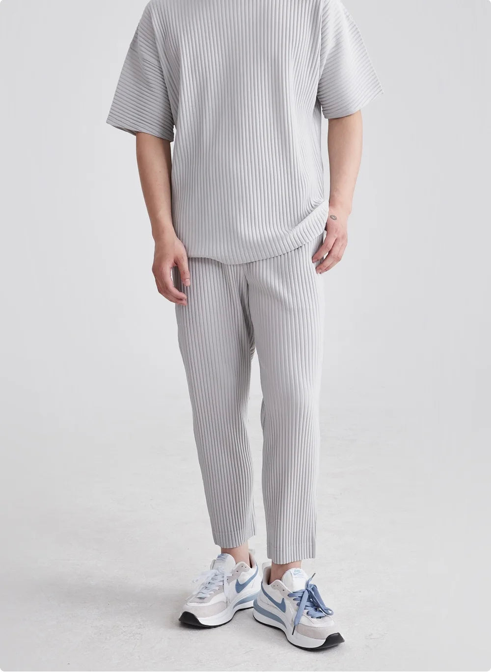 Pleats Pleated Commuter Pants Men's 2024 Autumn New Draped Elastic Trousers Casual Japanese Men Solid Color Nine Minute Pants
