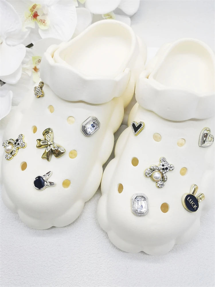 10PCS ABS Shoe Charms Bow Rhinestone Accessories For Clogs Bear Pearl Buckle Decorations Diy Women Lovely Garden Shoes Decor