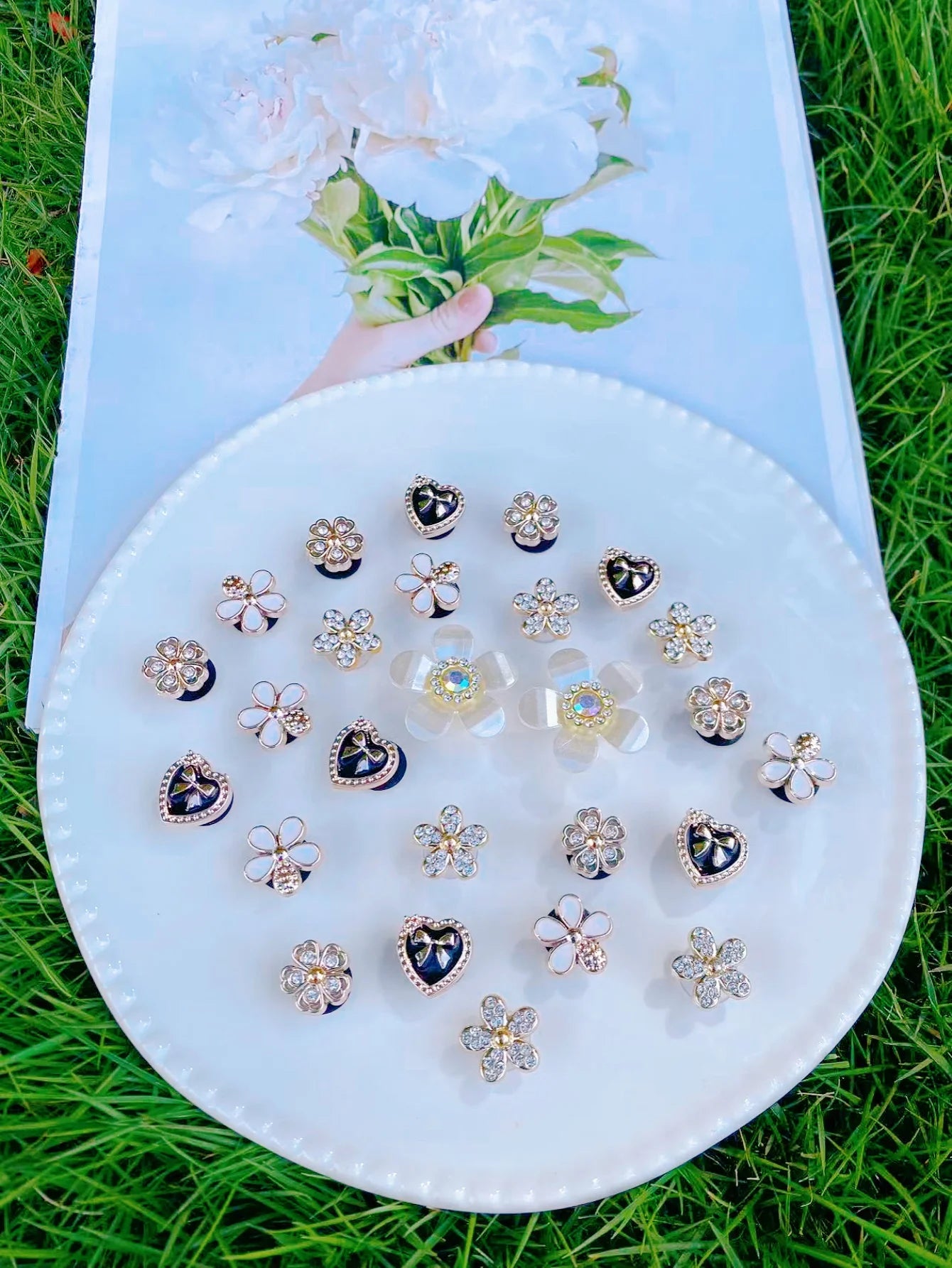 26 black oil-dripped heart, small flower, five-petal flower and other DIY shoe buckle decorations, multi-functional shoe clip ac